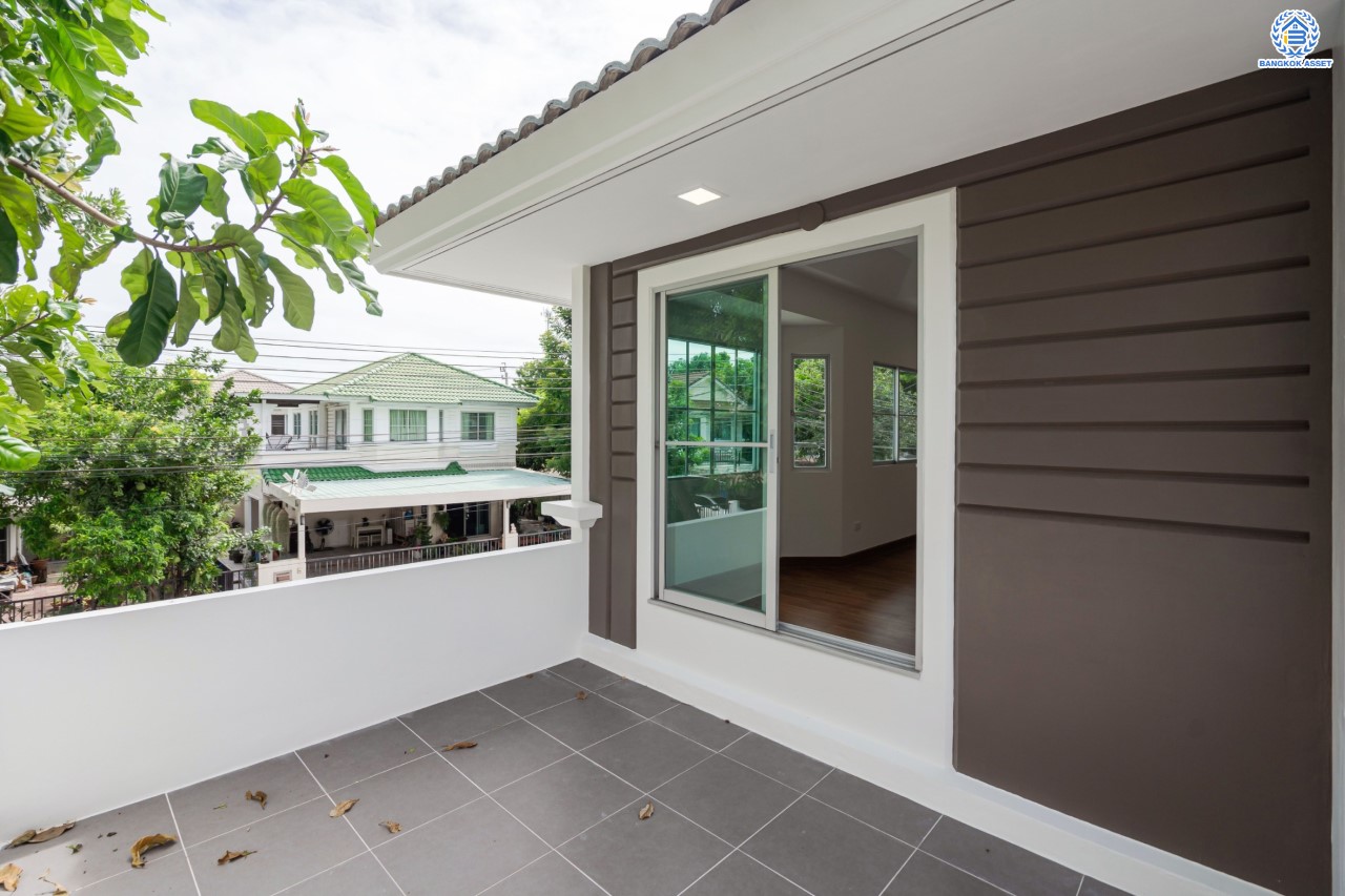 บ้านมือสองตกแต่งใหม่ ม.พฤกษ์ลดา1 บางใหญ่ บนเนื้อที่ 57 ตร.ว. ฟังก์ชัน 3 ห้องนอน 2 ห้องน้ำ 2 ที่จอดรถ ทำเลเดินทางสะดวก เชื่อมต่อถ.กาญจนาภิเษก เพียง 10 นาทีถึงรถไฟฟ้าสายสีม่วง "สถานีคลองบางไผ่" ใกล้เซ็นทรัลเวสต์เกต...